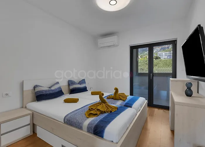 Luxury Lotus - Free Parking Apartment Makarska