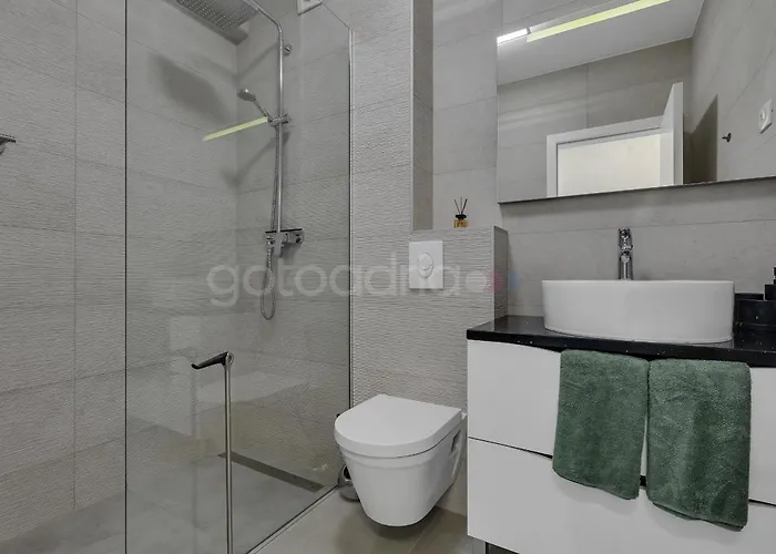 Apartment Luxury Lotus - Free Parking